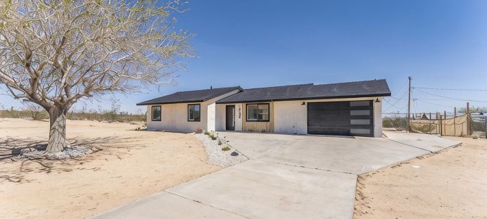 NEW 15% DISCOUNT❤Stock Tank Pool❤Hot Tub❤Game Room Hotels in Joshua Tree