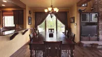 精美四卧四衛度假屋作為您山地冒險的大本營.