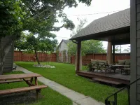 Moose Traks Come stay in Downtown Red Lodge,  2 blocks from Broadway Street