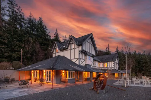 Plas Weunydd Hotel - 4-Star