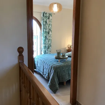 1ªLínie! Right on the beach, sea views, pool, climate, WIFI