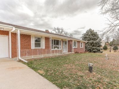 Peaceful Getaway with Fun for All! 5 min to I-80!