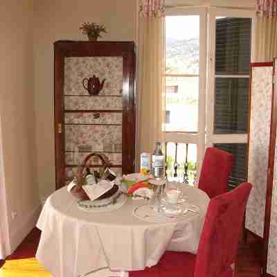 AMAZING VIEW over the bay, by the Old Town, walk to the city, quiet area Dining/Meeting Rooms