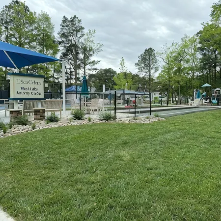 ServingSand West @ SeaColony: Carriage House Between Tennis and Fitness Center!