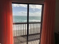 Beautiful Melbourne Beach Oceanfront Townhouse