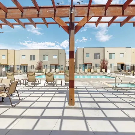 Luxury Entrada Townhome near downtown, Arches Nat’l Park, townie bikes included!