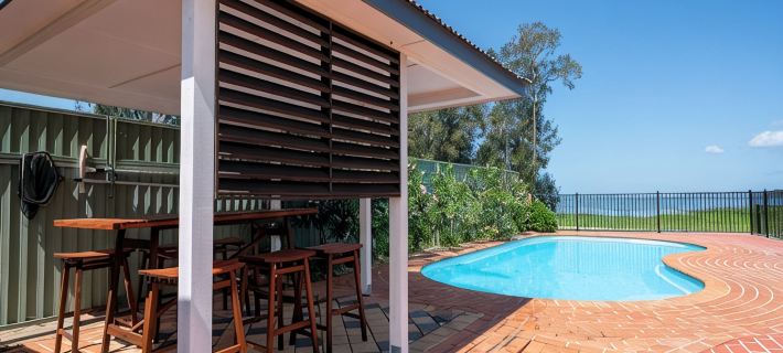 4 Bedroom House with Pool, Mini Golf, Kayak and More Ξενοδοχεία στην πόλη Wyong