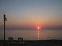 Meliton Inn Hotel & Suites by the Beach - de playa