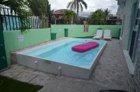 Casa 007, 10 people private Residence downtown Jaco! - บังกะโล