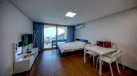 Taean Maison de Mer Pension - ติดทะเล