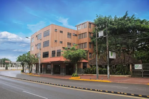 Hotel Arazá