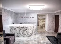 Opera Avenue Hotel