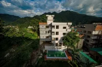 Hotel Rishikesh Grand by Kool Stays - Mountain view
