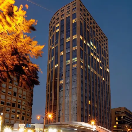 Vital - Urban Boutique Hotel TLV Отели рядом с достопримечательностью «Башни Азриэли»