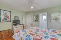 Charles Village 1-Br, Walk to Johns Hopkins - Condos
