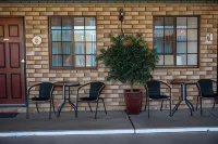 Miles Outback Motel - Cho phép mang theo thú cưng