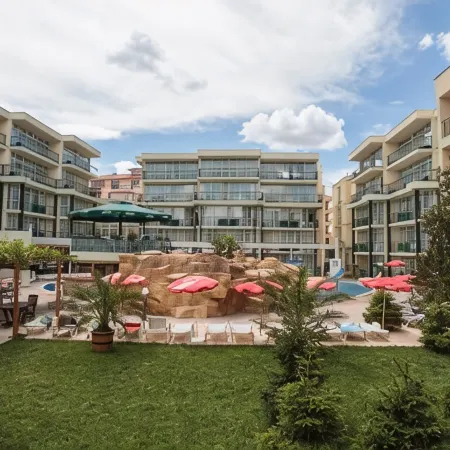 Sunny Day Club Hotel