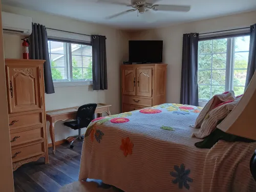 Centrally located to everything Fish Creek has to offer - 3-Star