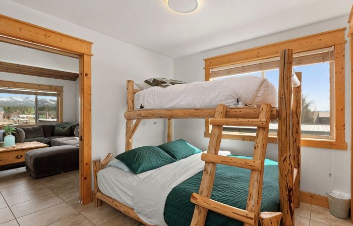 Ponderosa Paradise | Pet Friendly | Mountain Views