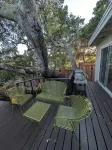 2Br Belmont Treehouse Near SFO, Caltrain & Levi's - 2-Star