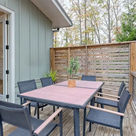 Luxury Bungalow with Mountain Views From Every Room 5 Minutes From Downtown