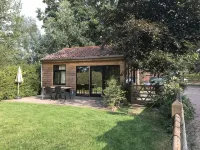 Mini House 2 to Max. 4 People with Garden, Large Terrace and Free Parking - piscine