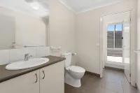 32 Scenic Apollo