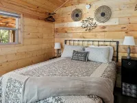 Shine On near Red River Gorge! メニフィーのホテル