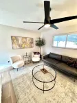 The Nook - Cozy Farm Style Bungalow - キッチン