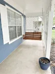 Blue Haven at Salado Plaza. Family Friendly Townhome w/ Fenced Back Yard!