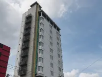 The One Hotel Makassar - parking
