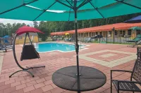 Econo Lodge Pocomoke City Hwy 13 - Pool