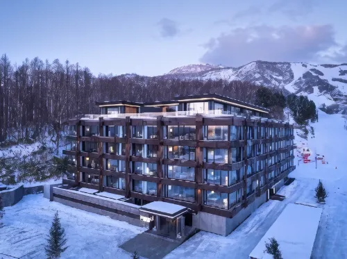 Aya Niseko - parking