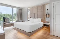 Cambria Hotel Waco University Riverfront - 3-Star