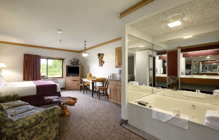 Super 8 by Wyndham Eveleth