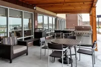 TownePlace Suites by Marriott Louisville Airport - Airport Shuttle