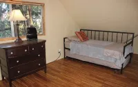 Sequoia Forest Cabin—Lake & River—Ski, Raft, Hike, Bike and More - Chalets