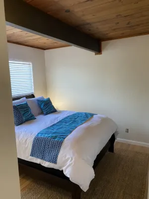 ARCATA cozy 2-bedroom with fireplace, close to downtown and Cal Poly Humboldt - 3-نجوم