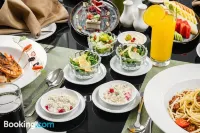 Millennium Taiba Hotel - breakfast
