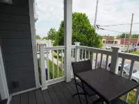 Relaxing Traverse City Condo near beaches and Town. - balcony