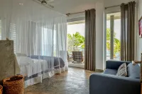 Villa Atlantis