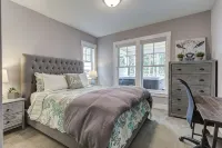 Ocean-View Seabrook Home - Private Hot Tub + Double Patio, Master on Main - 4 stjerner