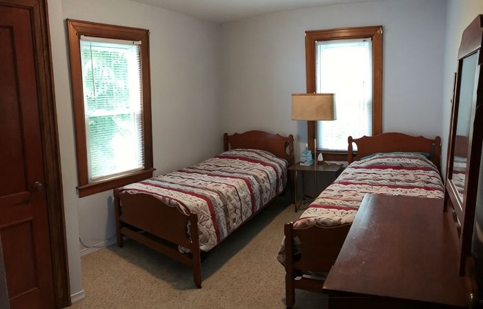 Charming Lakefront Cottage On Masten lake
