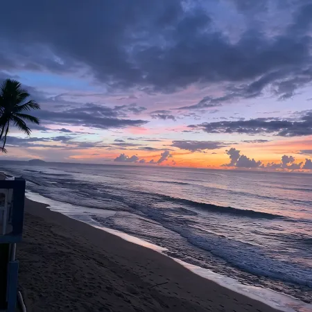 Oceanfront 3 Bdrm House on Surf Beach near Rincon with Private Beach Access