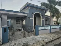 Vadis's Lux Studio in beautiful Mayagüez with WiFi, AC, laundry - Wi-Fi