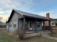 3-bedroom private house for your stay in lovely Rocky Ford, Colorado - 2-Star