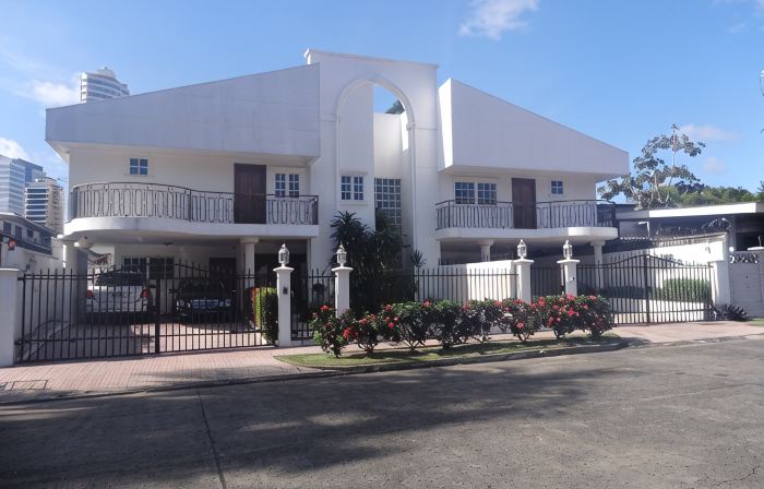 Two Floors Duplex in the middle of Panama City.