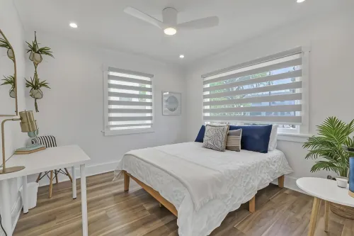 LUXURIOUS CRAFTSMAN HOME 3-BLOCKS AWAY FROM BEACH - บังกะโล