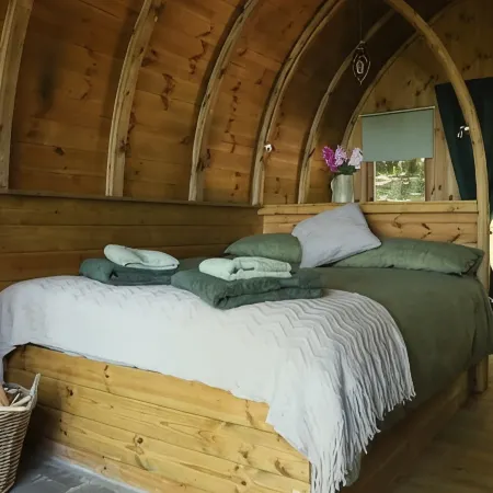 Warwickshire Woodland Glamping Cabin - Oak