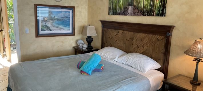 Napili Bay Perfection #201, Top Floor, Corner Unit, On The Beach!  Specials! Hotels in Kapalua